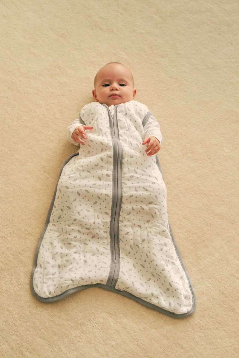 BABY SLEEPING BAG - LEAVES - TOG 2.5 - COTTON MUSLIN